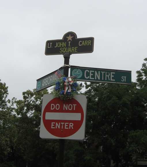 Zoom on the image : Lt. John Thomas Carr Square